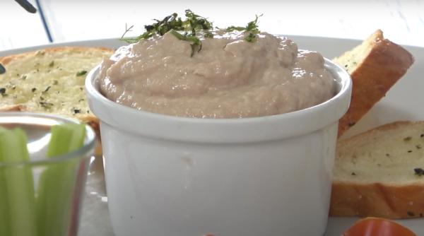 Cea mai gustoasă cremă de ton tartinabilă. Perfectă la orice oră. Rezultatul e wow în doar câteva minute!