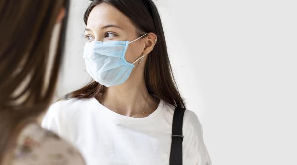 Germania menține obligativitatea purtării măștii în trenurile și autobuzele de lungă distanță: „S-a demonstrat că protejează împotriva infecţiilor”