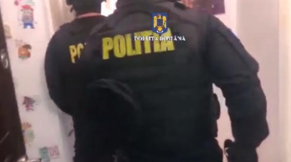 Prostituate din Buzău, tâlhărite de doi tineri care s-au prefăcut că sunt polițiști în misiune