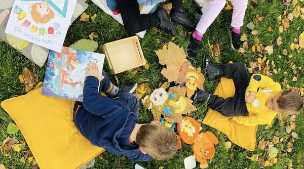 Noi biblioteci pentru copiii români din diaspora. Proiectul Biblioteca Prichindeilor se extinde în Austria, Danemarca și Londra