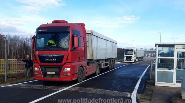 Aproape 150.000 de persoane au tranzitat frontierele țării, într-o singură zi. 11 români au fost întorși din drum