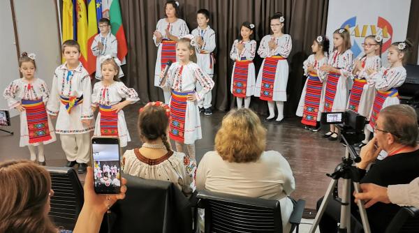 Ansamblu folcloric pentru copiii români din Spania. Ica Tomi, Asociaţia Salva: E mare lucru să îi atragi spre dansurile populare româneşti