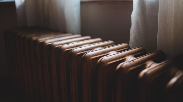 „Dacă nu ar fi ajutorul României, am sta în întuneric ca ucrainenii, am îngheţa“ - Expert din Moldova despre pericolul deconectării de la gaze