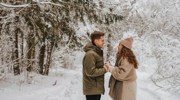 Horoscop special. Răsplată din partea Universului, în decembrie 2022: Trei zodii trăiesc un basm în care vor întâlni dragostea adevărată