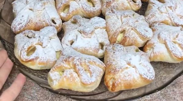 Plăcinte cu brânză de vaci și lămâie. Probabil cele mai delicioase, gata în doi timpi și trei mișcări - FOTO