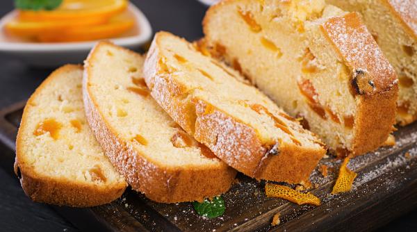 Dintr-o portocală și două ouă faci cel mai pufos pandișpan. Ingredientul secret ca să-ți iasă miezul moale. O rețetă super rapidă
