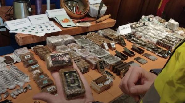 Spania. Zece traficanți din mai multe țări europene, inclusiv România, au fost arestați. Droguri în valoare de 100 de milioane de euro confiscate