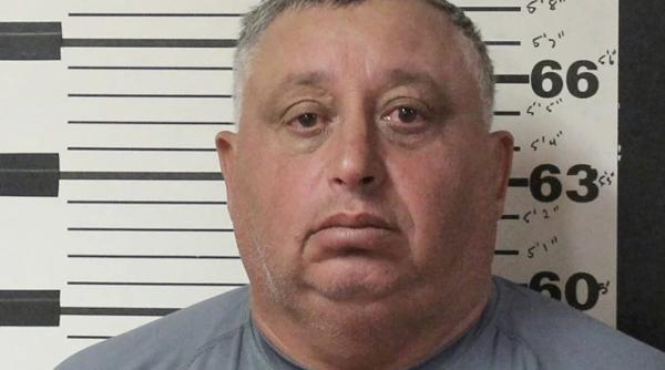 Un român riscă 10 ani de închisoare în SUA, după ce a furat o sticlă de whiskey de 8.000 de dolari