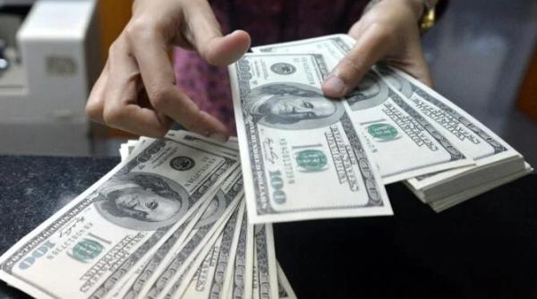 Vicepreşedinte, găsit vinovat de o fraudă de 1 miliard de dolari, primește 6 ani de închisoare