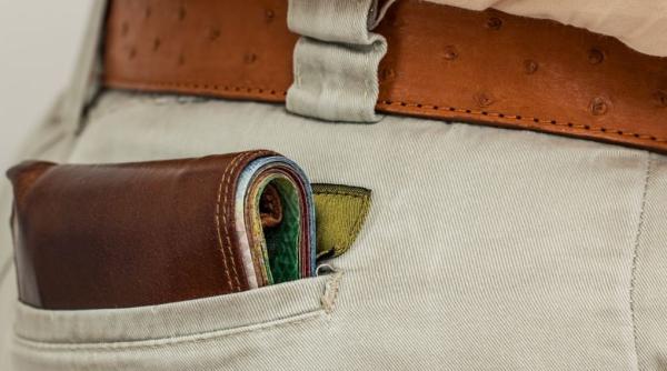 Hoț român, prins furând portofele prin metoda Maradona. Bărbatul s-a lăudat polițiștilor cum opera