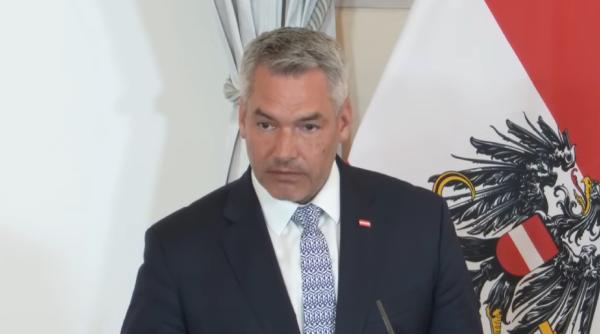 Cancelarul austriac Nehammer atacă din nou România: „Nu poate cunoaște numărul adevărat de migranți dacă nu a înregistrat oamenii”