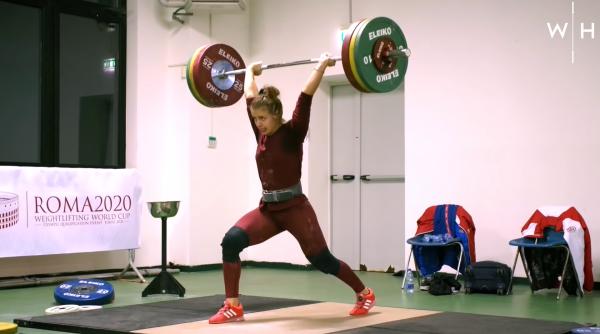 Loredana Toma, sportiva care aduce României două medalii de aur, de la Campionatele Mondiale de haltere de la Bogota