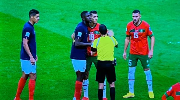 Suporterii din toată Franța se pregătesc pentru meciul Franța-Maroc 