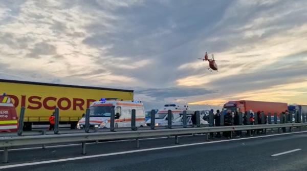 Plan roșu de intervenție, activat în Arad. Microbuz răsturnat în Nădlac: Cel puțin o persoană și-a pierdut viața