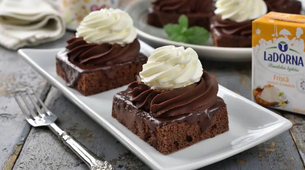 Prăjitura Boema, un desert românesc extrem de însiropat. Salveză rețeta