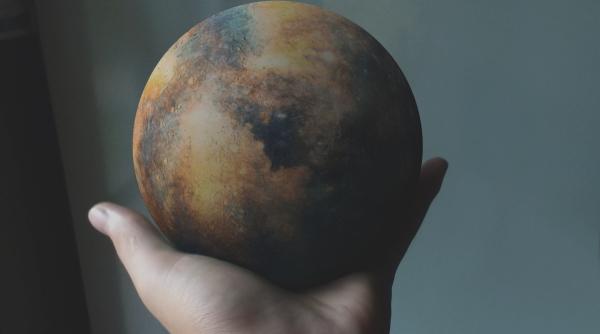 Horoscop special. Planetele retrograde în 2023 și cum sunt influențate zodiile: Retrogradarea lui Satrun - planeta Karmei - aduce vindecare