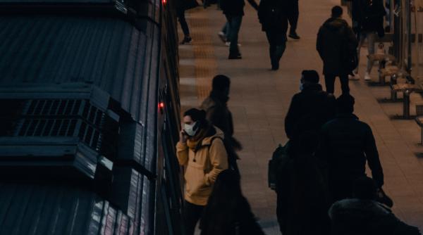 Româncă din Italia, salvată de un copil care a sunat la 112: Băiețelul erou l-a auzit, în tren, pe un conațional când vorbea de planurile sale