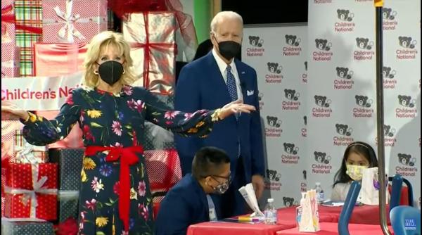 Președintele Biden și Prima Doamnă vor vizita vineri Spitalul Național de Copii