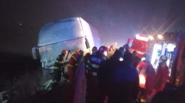Accident rutier la Bohotin (Iași), între un autocar şi un autoturism. Un bărbat a decedat, altul este grav rănit (VIDEO). UPDATE
