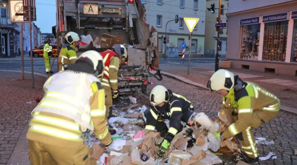 Germania. Român fără adăpost, salvat dintr-o autogunoieră: Bărbatul fusese băgat într-un tomberon. "Am strigat după ajutor"