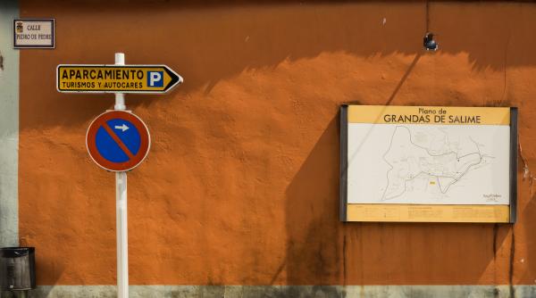 Spania interzice accesul mașinilor poluante în centrul orașelor. Fiecare vehicul va avea obligatoriu un sticker în parbriz