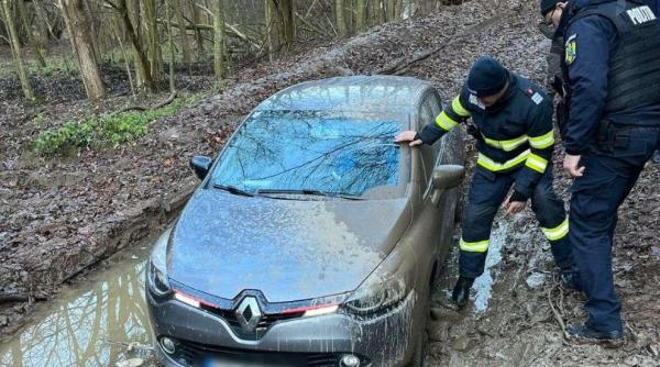 Două românce, rătăcite într-o zonă împădurită și greu accesibilă, salvate de polițiștii de frontieră