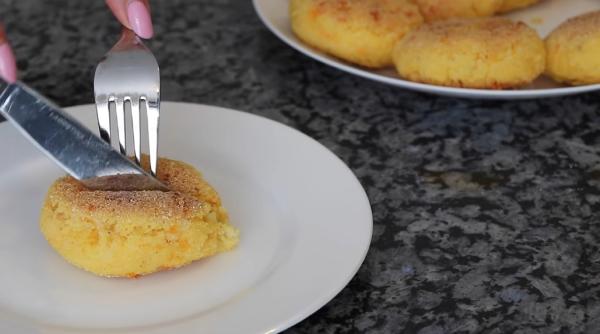 Chiftele din porumb cu brânză: Fragede, aromate și foarte gustoase. Încearcă chiar astăzi această rețetă simplă și rapidă!