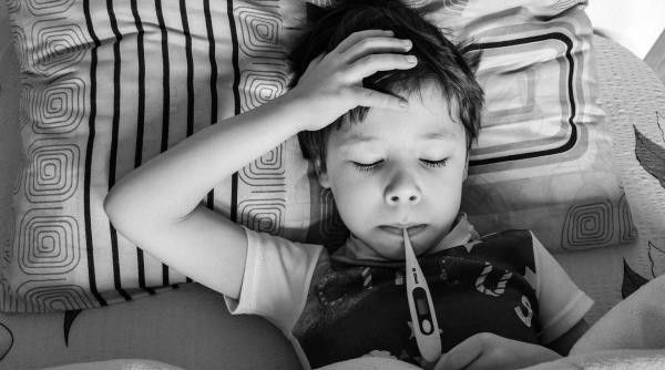 Primele cazuri de Flurona în România. Care sunt simptomele și cine sunt, momentan, cei mai afectați 