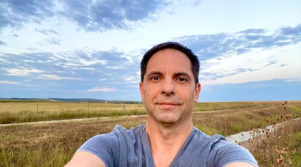 Dan Negru, „la un pas de dezastru“ în vacanță: „Am simțit că-mi fuge pământul de sub picioare de rău ce-mi era“