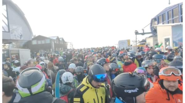 15 000 lei amendă după haosul de la telecabina din Sinaia. Se vor returna și banii 