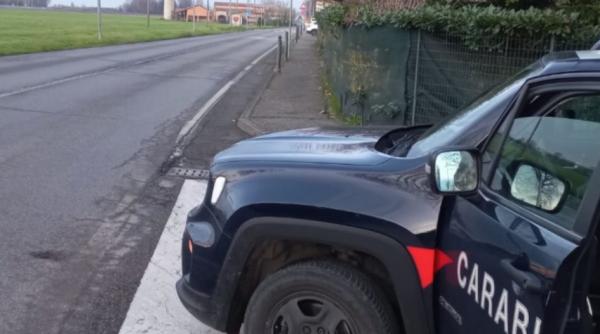 Italia. Româncă arestată după ce a încălcat ordinul de restricție. Și-a mușcat iubitul și l-a bătut cu oalele în cap