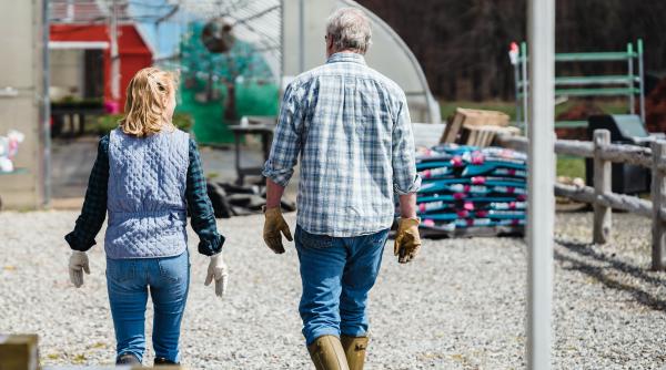 Țara unde muncesc sute de mii de români, singura economie din G7 care ar urma să intre în recesiune