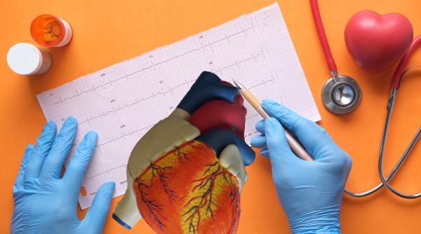 Atacul de cord: Care sunt simptomele; alimentele care trebuie evitate și meseriile cele mai expuse. Sfatul cardiologului