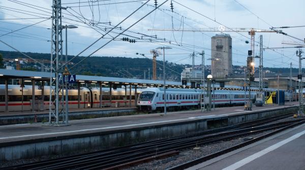 Britanicii nu vor mai putea cumpăra bilete de tren dus-întors din cauza unei schimbări majore a tarifelor