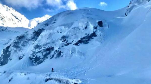 Risc de avalanșă la nivel maxim, în masivul Făgăraș