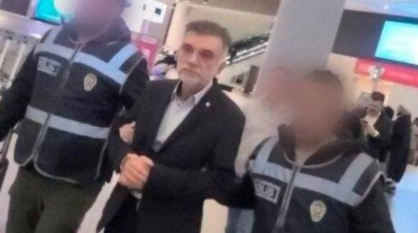 Proprietarul unui complex rezidenţial nou care s-a prăbuşit în Turcia, arestat pe aeroport în timp ce încerca să fugă din ţară