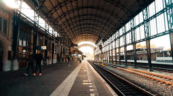 Tragedie într-o gara din Roma: O româncă de 41 de ani s-a stins subit din viață