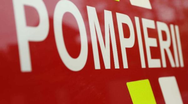 Accident între un microbuz cu români şi un autoturism, în Bihor. 14 persoane au fost rănite