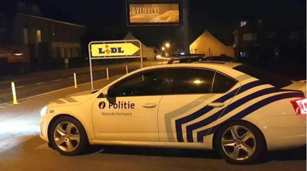 Un român și alți nouă bărbați, implicați într-un uriaș transport de cocaină în Belgia: 300.000 de euro și este doar „vârful icebergului“