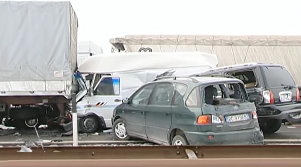 Italia. Accident pe A1: o mașina a derapat și s-a izbit de trei dube. Cinci răniți, printre care și un român