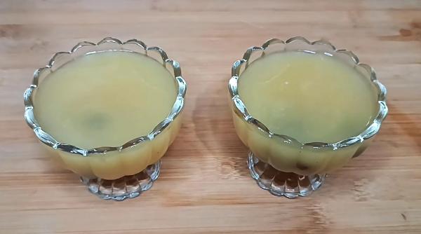 Terci de mere. Un desert delicios și cremos, iubit de copii și adulți. Vezi cât de simplu și rapid se face!