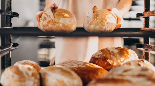 Prețurile la alimentele de bază vor scădea în perioada următoare. Pâine mai ieftină în magazine