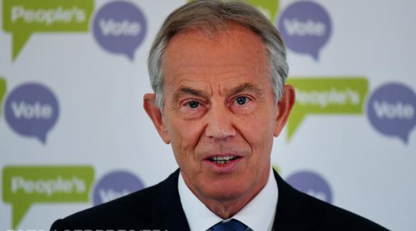 Marea Britanie. Scandalul „buletinului cu cip”: Fostul premier Tony Blair vrea să impună un ID digital gestionat de AI