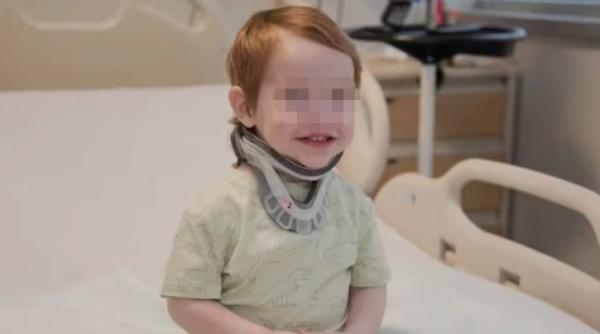 Copil de trei ani găsit înecat în piscina unei grădinițe. După trei ore de resuscitare, medicii l-au readus la viață: „Sunt soldații lui Dumnezeu“