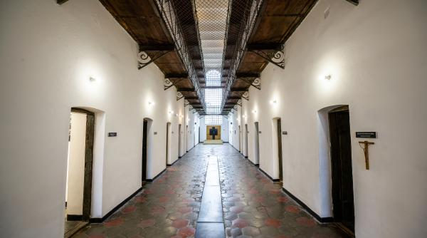 Român, acuzat de răpire şi jaf armat în Belgia, reţinut de poliţişti la ieşirea din închisoare