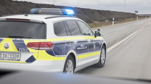 Germania. Muncitori români, izgoniți de patron după o beție: Au furat o mașină a firmei, au făcut un accident cu victimă și au fugit