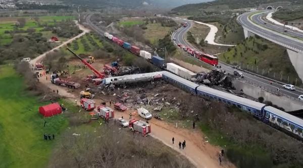 „Oamenii ţipau, plângeau în hohote”. Mărturii ale pasagerilor care au scăpat cu viaţă din „trenul morţii” din Grecia: „Infern”