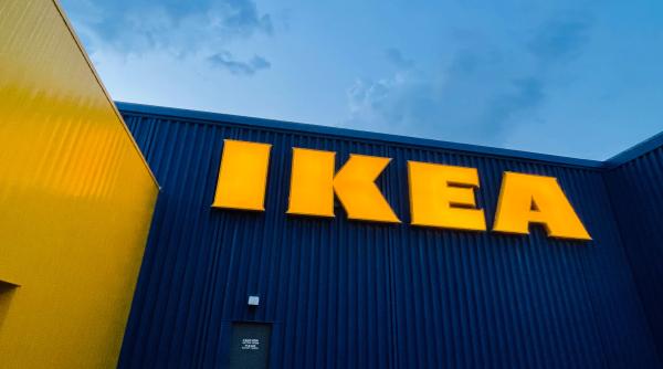 Reacțiile oamenilor după ce IKEA Timișoara a postat oferta salarială: „Să vă aduceți oameni de la voi din țară să lucreze pe 2000 de lei plus bonuri”