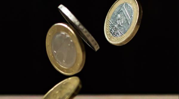 Ar putea veni o nouă criză a datoriilor publice? Oxford Economics cred că Italia și Franța vor fi grav lovite