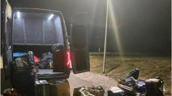 Cu ce „avere” venea în dubă un șofer român din Elveția în Germania - FOTO